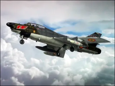 Quelle version du Myst&egrave;re IV &eacute;tait &eacute;quip&eacute;e d'un radar pour les missions de chasse de nuit ?