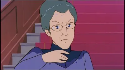 Comment s'appelle cette femme ?