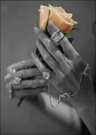 De quel poème de Ronsard sont tirés les vers "Vivez, si m'en croyez, n'attendez à demain, cueillez dès aujourd'hui les roses de la vie ?