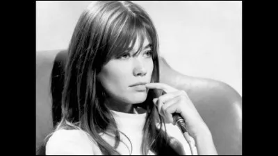 " Ton cur de pyrex résiste au feu je suis bien perplexe,
je ne veux me résoudre aux adieux ...je sais bien qu'une ex amour n'a pas de chance, ou si peu mais pour moi un explication voudrait mieux..." : quel est le titre de cette chanson de Françoise Hardy ?