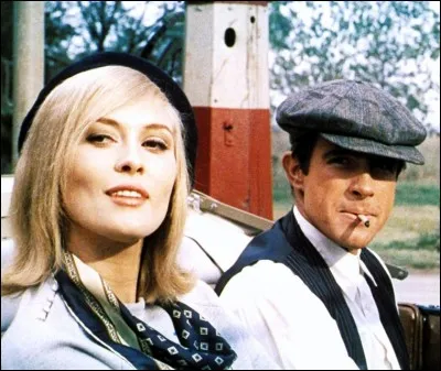 " Écoutez l'histoire de Bonn ie and Clyde Alors voilà Clyde a une petite amie Elle est belle et son prénom C'est Bonnie À eux deux ils forment Le gang Barrow Leurs noms Bonnie Parker et Clyde Barrow..." : qui chante en duo Bonny and Clyde ?