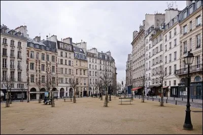 " Je suis le dauphin de la place Dauphine Et la place blanche a mauvaise mine Les camions sont pleins de lait Les balayeurs sont pleins de balais..." : quel est le titre de cette chanson de Jacques Dutronc ?