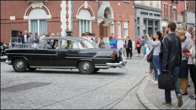 Au journal, avant d'être reporter officielle, Alice s'occupait :