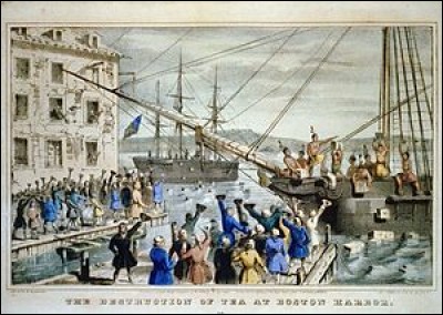 C'est un évènement légendaire qui eut lieu dans le port de Boston en décembre 1773 : organisé par les ''Sons of Liberty'', certains déguisés en Amérindiens pour protester contre des taxes.
Ils jetèrent, par-dessus bord, l'entière cargaison de la Compagnie des Indes orientales pour affirmer le principe du ''no taxation without representation''...