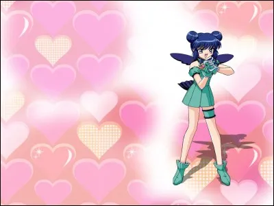 Cette fille aux cheveux bleu-noir se nomme...