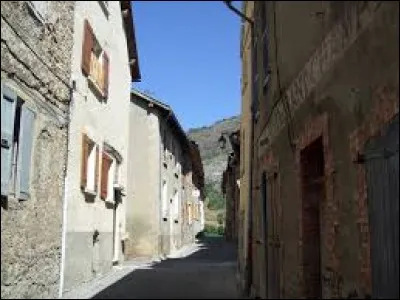 Nous sommes maintenant en région P.A.C.A., à Bréziers. Nous nous situons dans le département ...