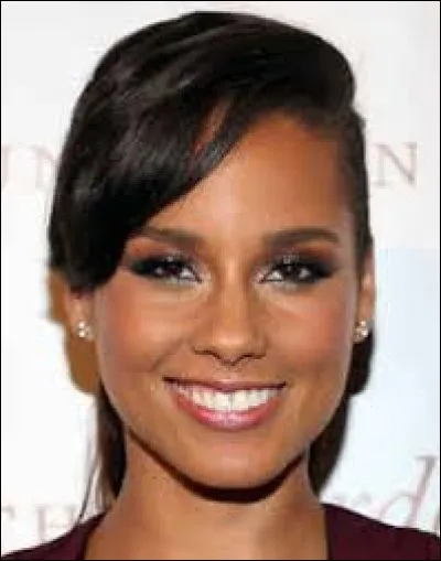 Quel genre de femmes Alicia Keys évoque-t-elle dans ''Girl on Fire'' ?