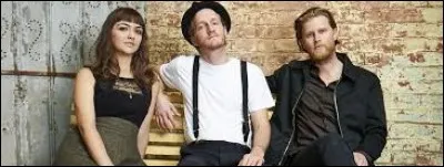 Quelle marque suisse a utilisé ''Ho Hey'' du groupe The Lumineers pour un spot publicitaire ?