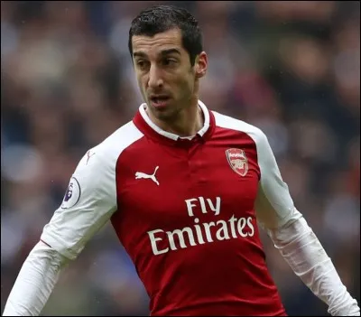Dans quel club jouait Henrikh Mkhitaryan avant d'être transféré à Arsenal cet hiver ?