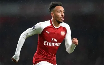 Dans quel club jouait Pierre-Emerique Aubameyang avant d'être transféré à Arsenal pour 63 millions d'euros cet hiver ?