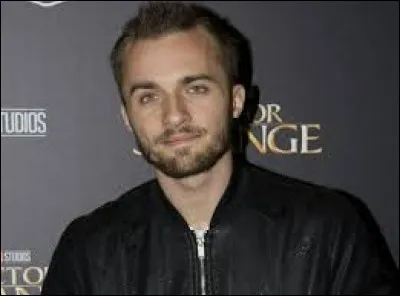 Comment s'appelle le youtubeur Squeezie ?