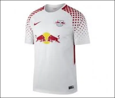 Difficile, quel club porte ce maillot ? (regardez bien le logo !)