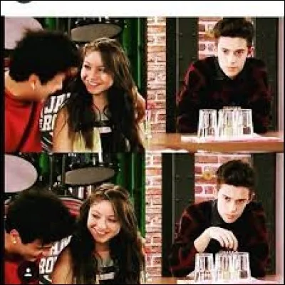 Saison 2 - À un certain moment, Matteo voudra avouer ses sentiments à Luna. Mais celui-ci croira que Luna et Sebastián sont ensemble. Donc, il saura trop tard.