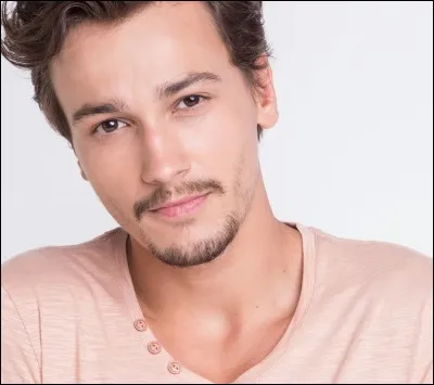 Avec qui Gwen a-t-elle trompé Tristan ?