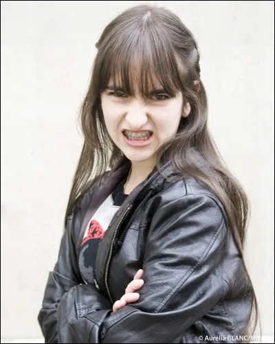 Comment appelle-t-il sa sur ?