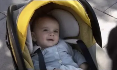 Qu'est-ce que Fred adore chez Alice en dehors de son sourire ?