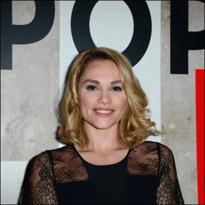 Qui est son personnage dans la série "Chante !" ?