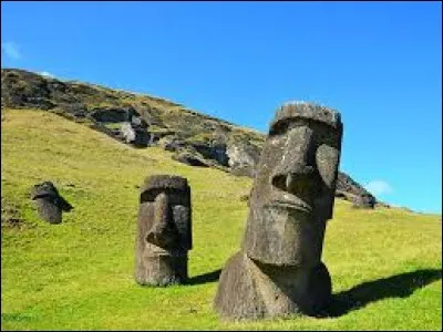 L'île de Pâques appartient au Chili.