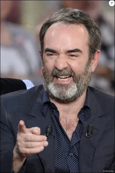 Bruno Solo a joué dans la série "Caméra Café" en 2001.