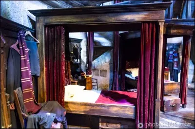 Tu es au dortoir et tu n'as pas envie de dormir...