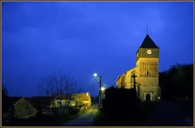 Ancienne commune Meusienne, Gironville-sous-les-Côtes se situe en région ...