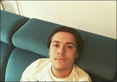 Comment s'appelle le frère du groupe ?