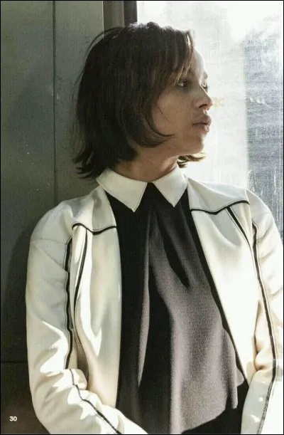 Beatrice rencontre une Fraternelle du nom de Christina.