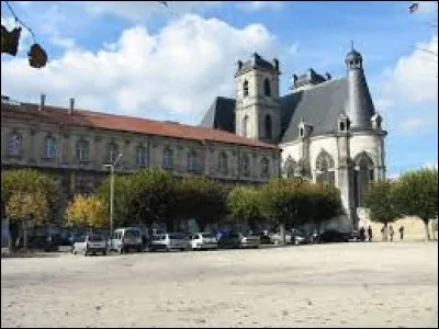 Comment appelle-t-on les habitants de Saint-Mihiel (Meuse) ?