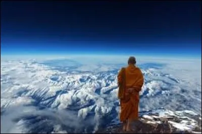 Lequel de ces sommets ne se localise pas dans le massif de l'Himalaya ?