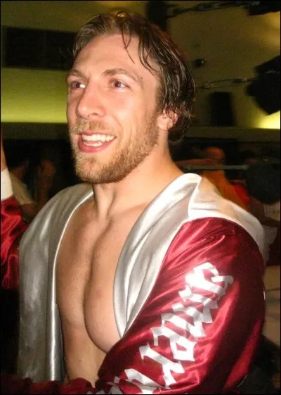 Bryan Danielson est le nom d'un pratiquant irlandais d'arts martiaux mixtes.