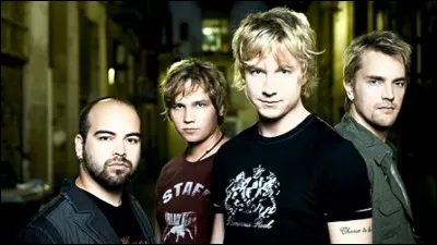 Comment s'appelle le groupe ? (Attention à l'orthographe !)