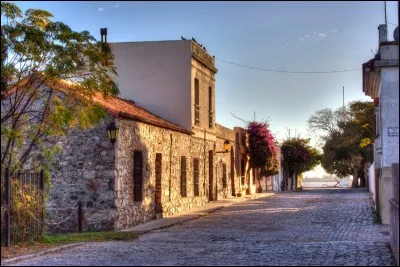 Où pouvez-vous visiter Colonia del Sacramento ?
