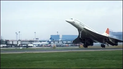 Le vol inaugural de Concorde est un double vol, avec 100 passagers par appareil. Celui de la British Airways part de Londres-Heathrow vers Bahreïn, tandis que l'autre, d'Air France, relie l'aéroport Charles de Gaulle à Rio de Janeiro en 6 heures, au lieu des 12 prises par les avions en opération. A quelle date était-ce ?