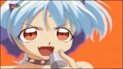 Complétez : "Affreuse voix, horrible chanson. Lumière de la perle nous te...".