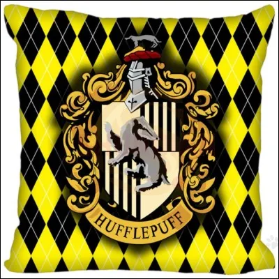 Comment dit-on "Poufsouffle" dans la version anglophone ?