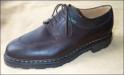 Les temps sont durs, durs. Voilà qu'il faut qu'il mange ses chaussures. De qui s'agit-il ?