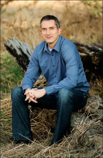 Qui est James Dashner ?