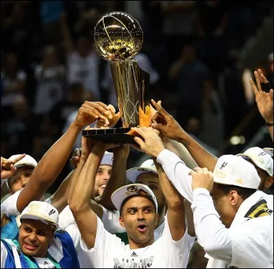 Combien de titres NBA possède Tony Parker ?