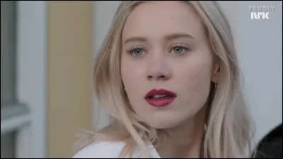 À quel âge Noora a-t-elle perdu sa virginité ?