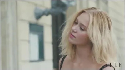 Quel est le nom de l'actrice qui joue Noora Saetre ?