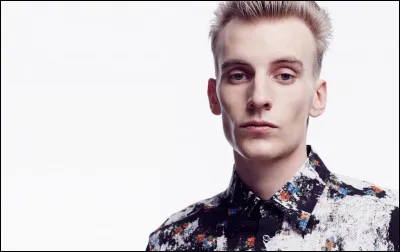 Comment s'appelle le frère de Betty ?