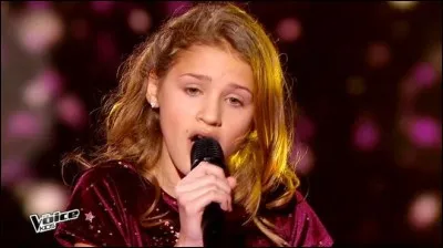Lou atteint la finale, et termine deuxième, après avoir interprété une chanson qu'elle avait déjà chantée aux auditions à l'aveugle. De quelle chanson s'agit-il ?
