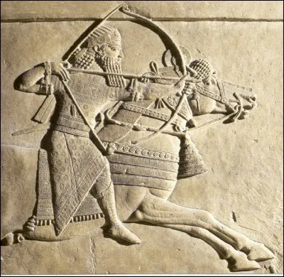 Roi de 669 av. J.-C. à 631 ou 626 av. J.-C, il est le dernier grand souverain de l'Assyrie antique. Il est pour les Grecs Sardanapale, homme puissant menant une vie luxueuse ; il est connu aussi comme l'un des rares souverains de son temps sachant lire et écrire. Qui est ce roi ?