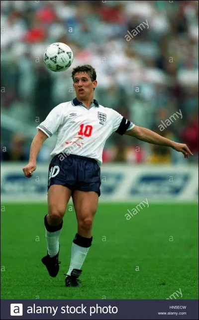 L'excellent buteur anglais Gary Lineker a joué 3 ans dans un club espagnol. Mais lequel ?