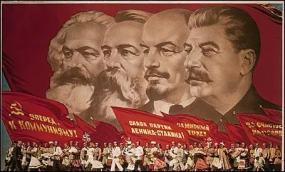 Comment se nomme le film muet que ce réalisateur a produit dans le contexte de la révolution bolchévique en 1917 ?