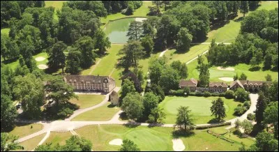 Où se situe la ville Plaisir ?