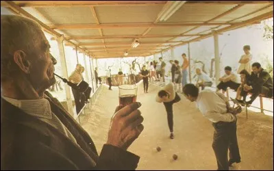 Comment s'appelle ce jeu, un des passe-temps favoris des Italiens ?