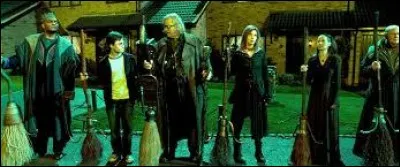 Harry apprend qu'il a un parrain. Qui est-ce ?