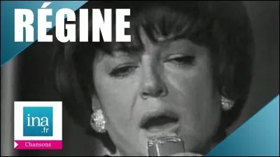 R&eacute;gine a eu le plaisir d'interpr&eacute;ter...