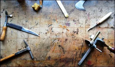 À l'uvre on connaît l'/le :